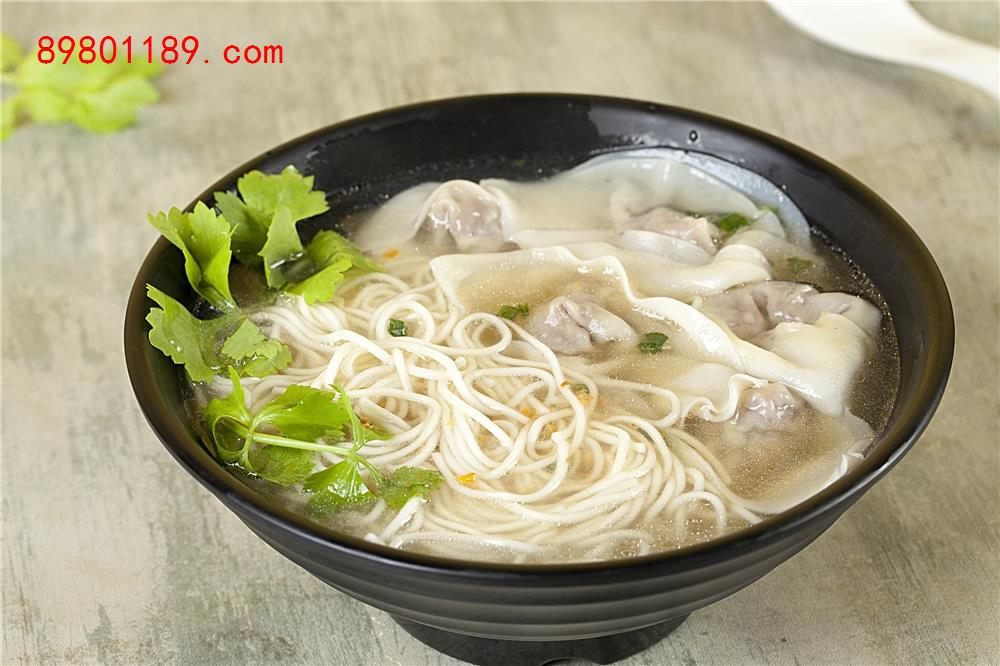牛肉云吞面